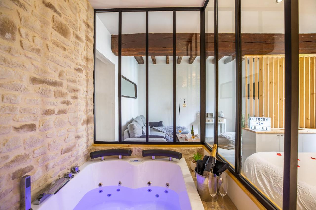 Cocon à Bulles Chic vue Cathédrale avec Spa-jacuzzi Chartres Extérieur photo