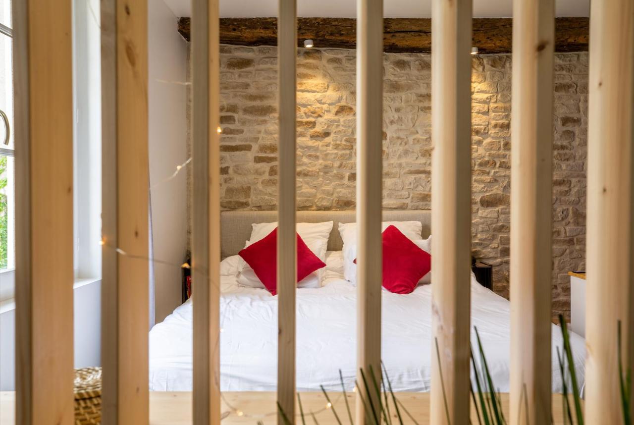 Cocon à Bulles Chic vue Cathédrale avec Spa-jacuzzi Chartres Extérieur photo