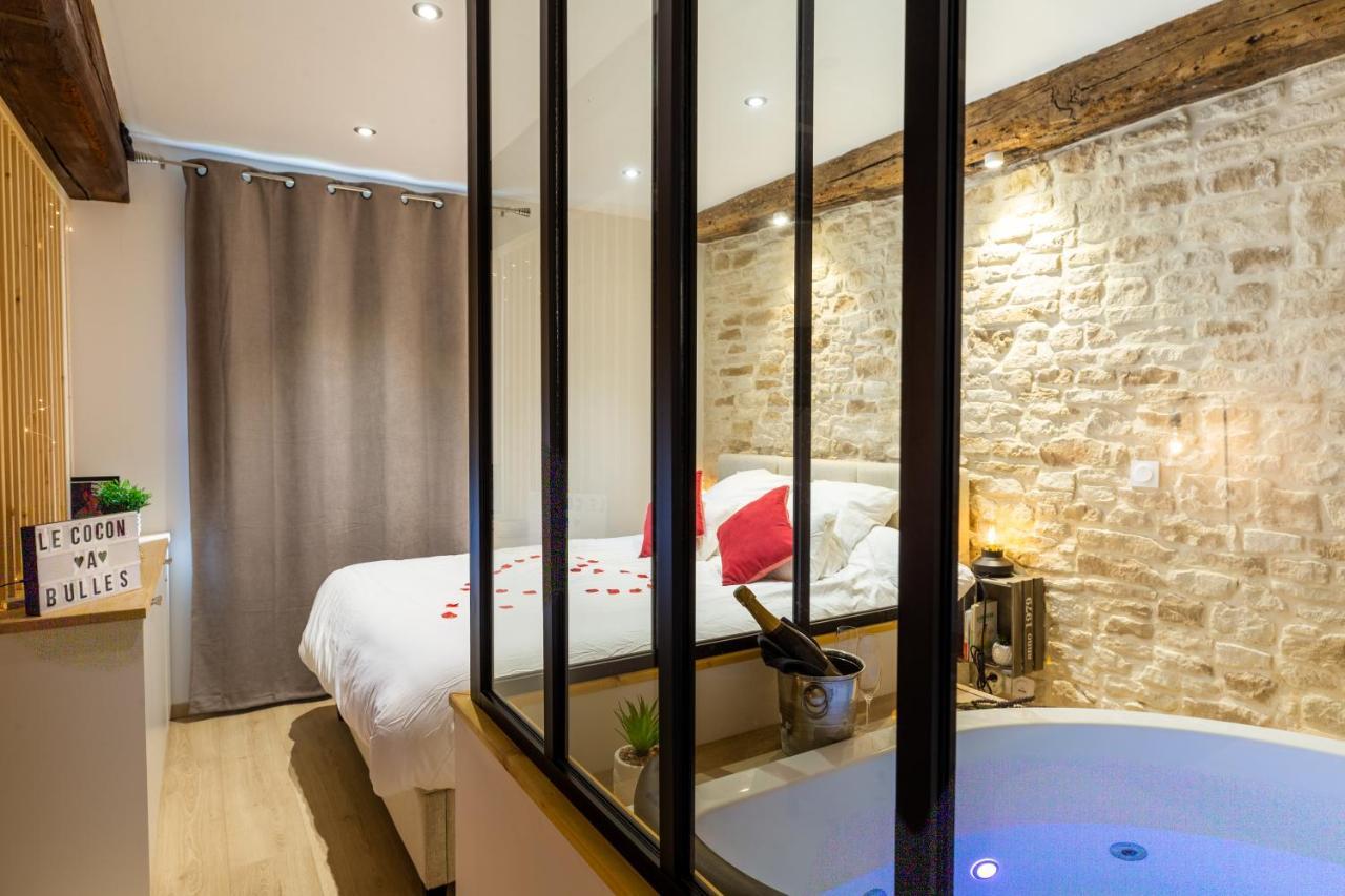 Cocon à Bulles Chic vue Cathédrale avec Spa-jacuzzi Chartres Extérieur photo